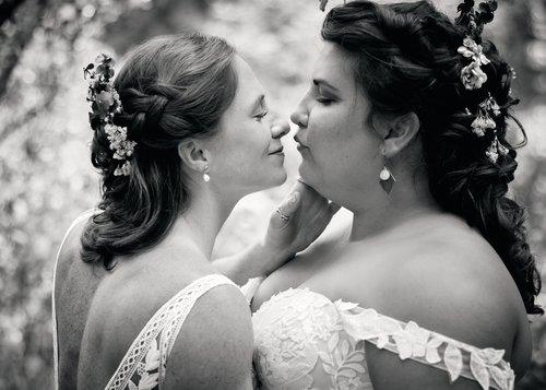 carousel-hero-element image-1