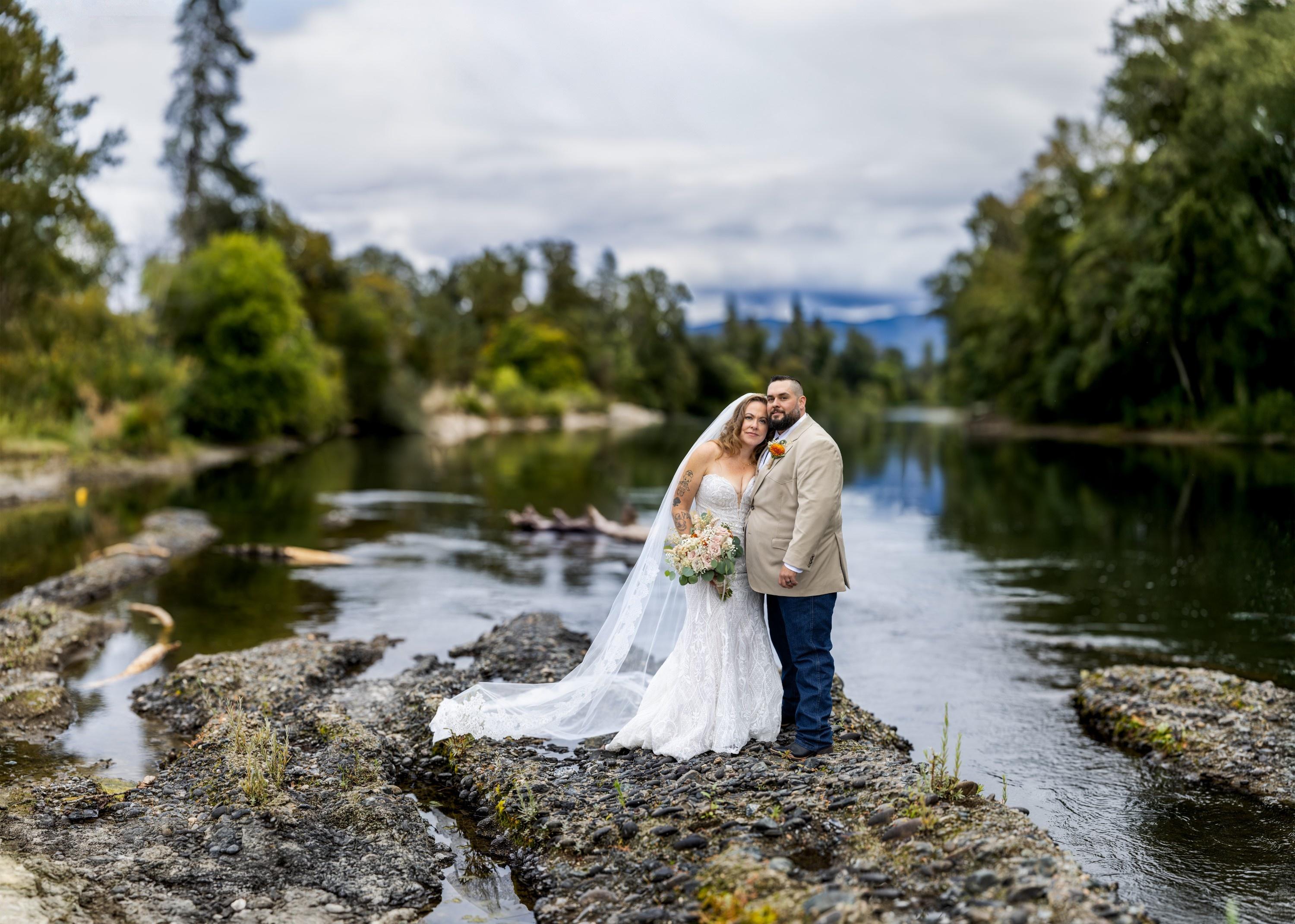 carousel-hero-element image-0