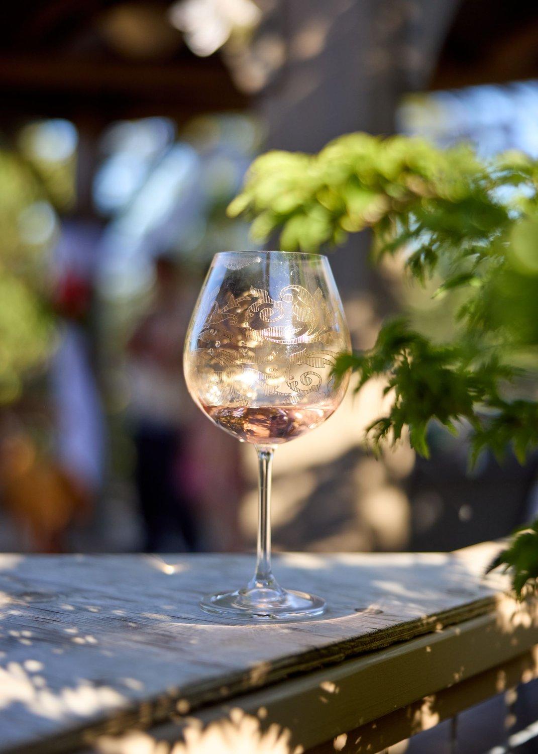 carousel-hero-element image-4